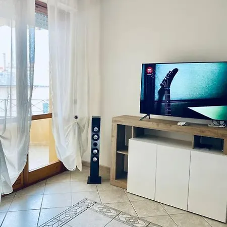 Casa Vacanze Giolitti Apartment *